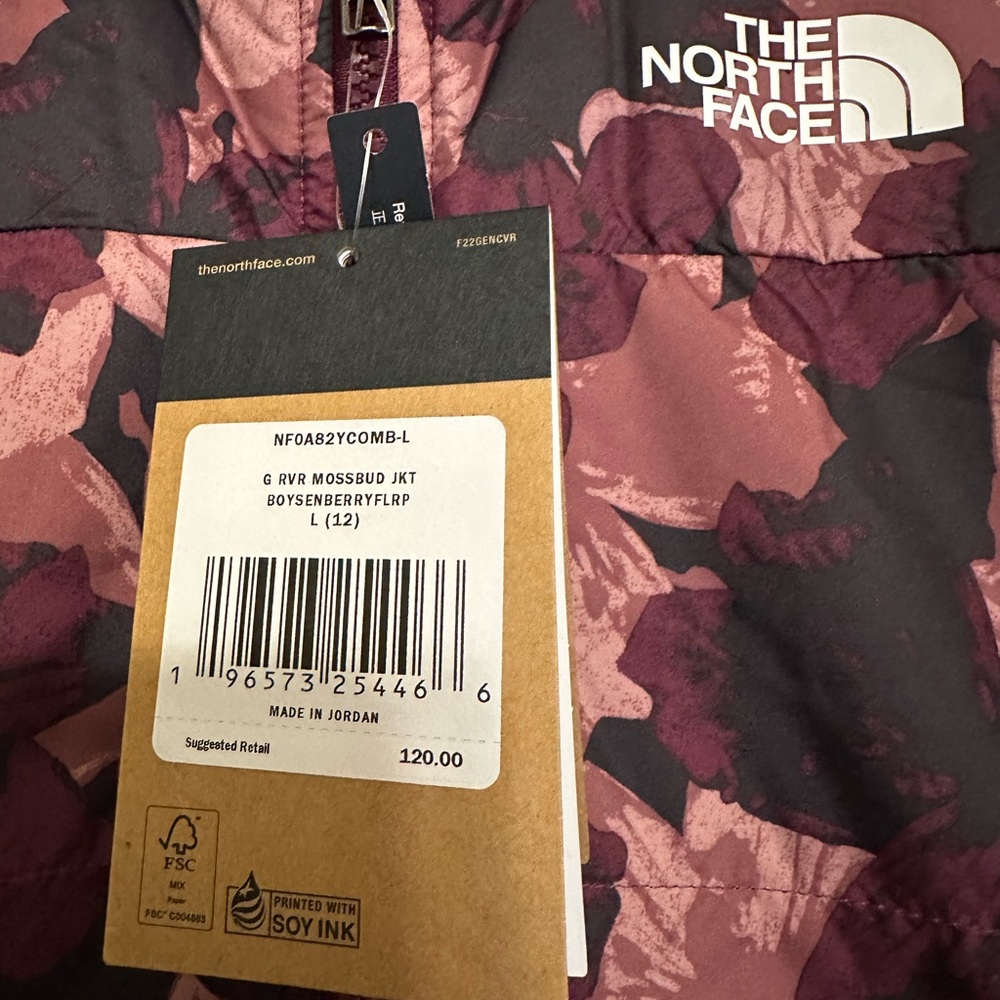 The North Face Big Girls Mossbudp Puffer Jacket in Boysenberry Floral .
